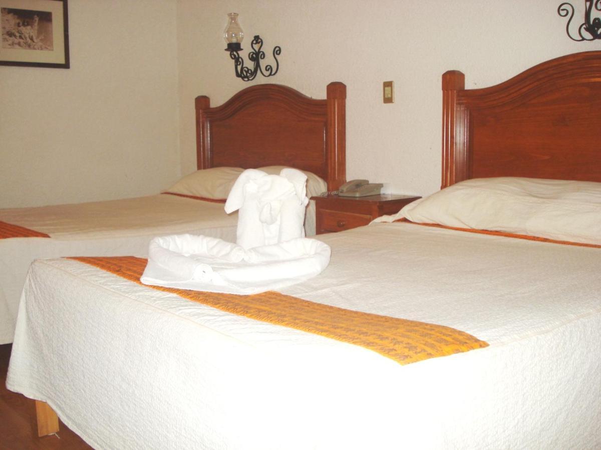 Hotel Don Quijote ซานกริสโตบัล เด ลาสกาซาส ภายนอก รูปภาพ