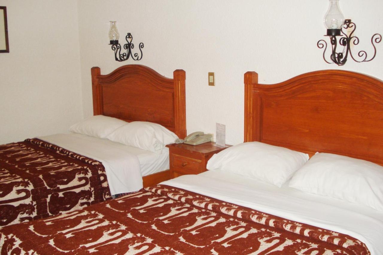 Hotel Don Quijote ซานกริสโตบัล เด ลาสกาซาส ภายนอก รูปภาพ
