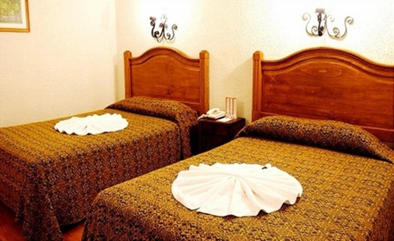 Hotel Don Quijote ซานกริสโตบัล เด ลาสกาซาส ภายนอก รูปภาพ