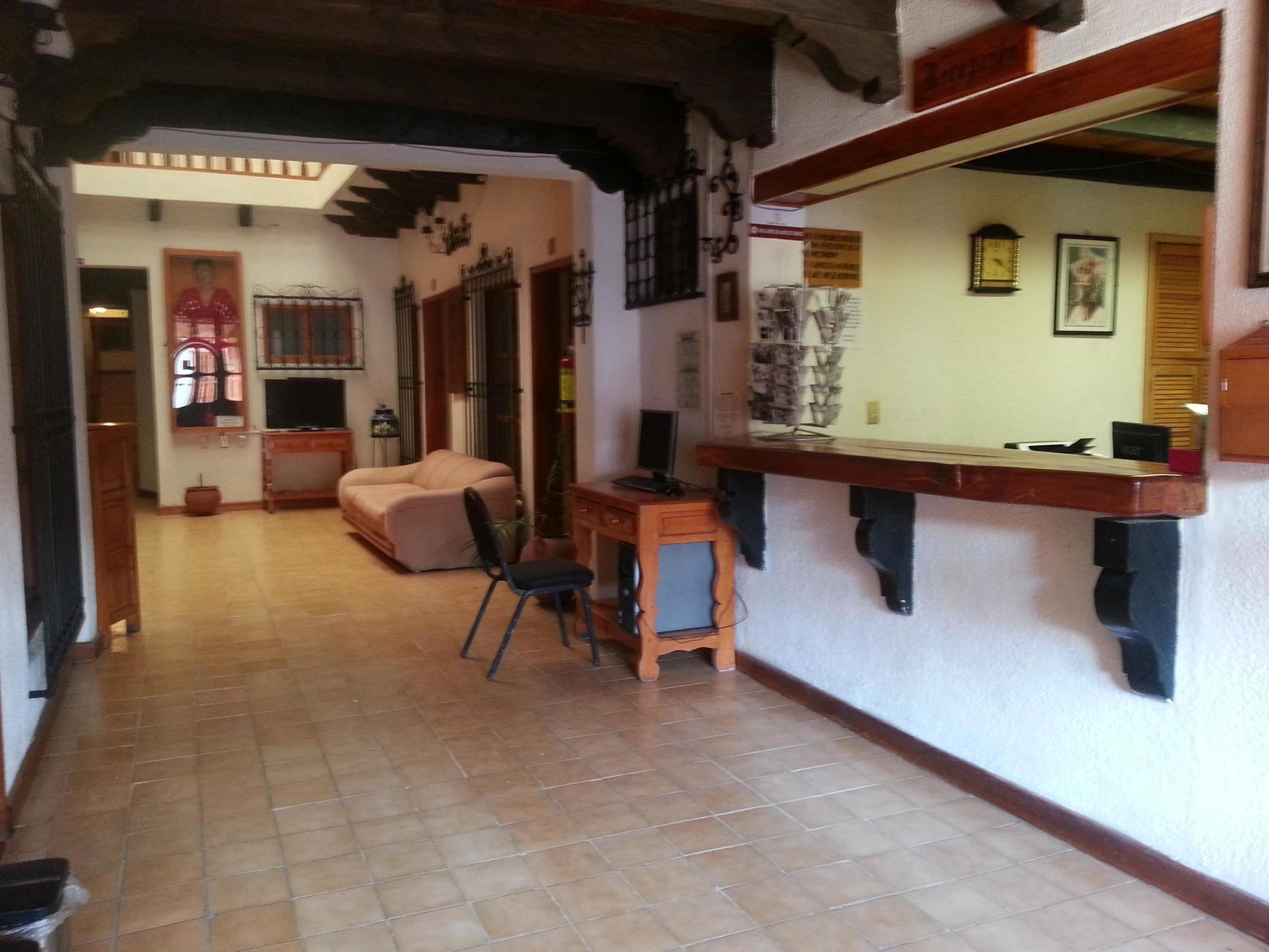 Hotel Don Quijote ซานกริสโตบัล เด ลาสกาซาส ภายนอก รูปภาพ