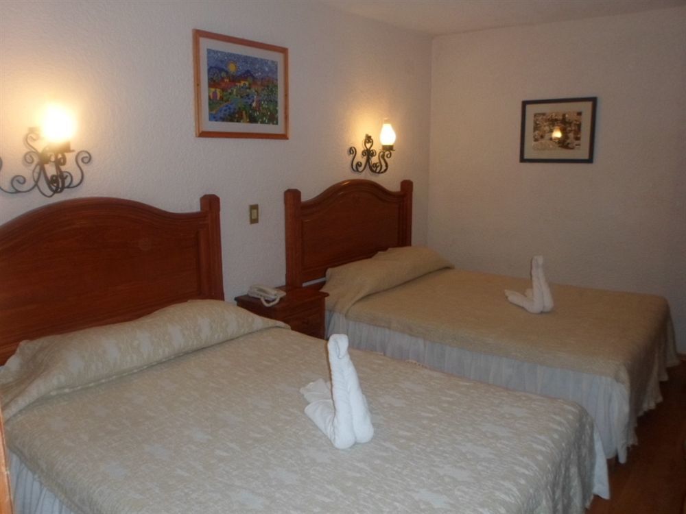 Hotel Don Quijote ซานกริสโตบัล เด ลาสกาซาส ภายนอก รูปภาพ