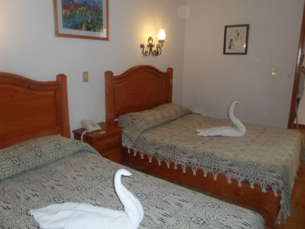 Hotel Don Quijote ซานกริสโตบัล เด ลาสกาซาส ภายนอก รูปภาพ